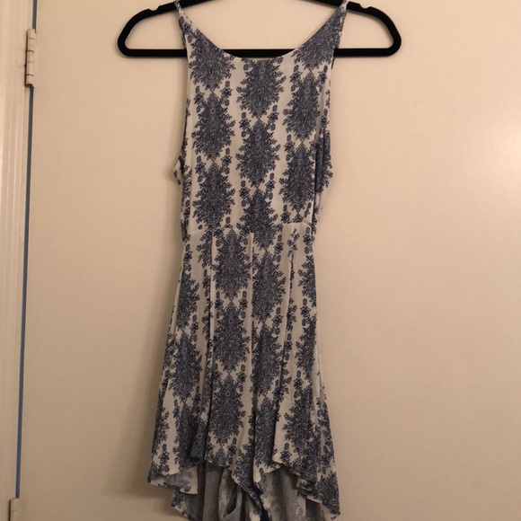Floral Romper with tie back! - Picture 4 of 8